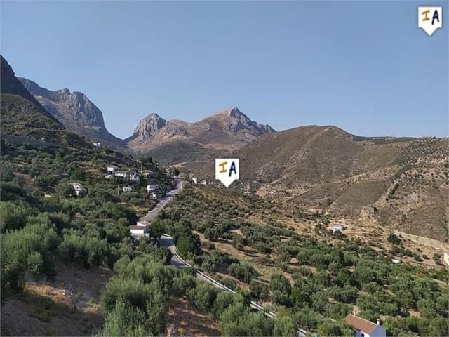 4 slaapkamer Finca/Landhuis te koop in Alcaucín met zwembad garage - € 450.000 (Ref: 5451697)