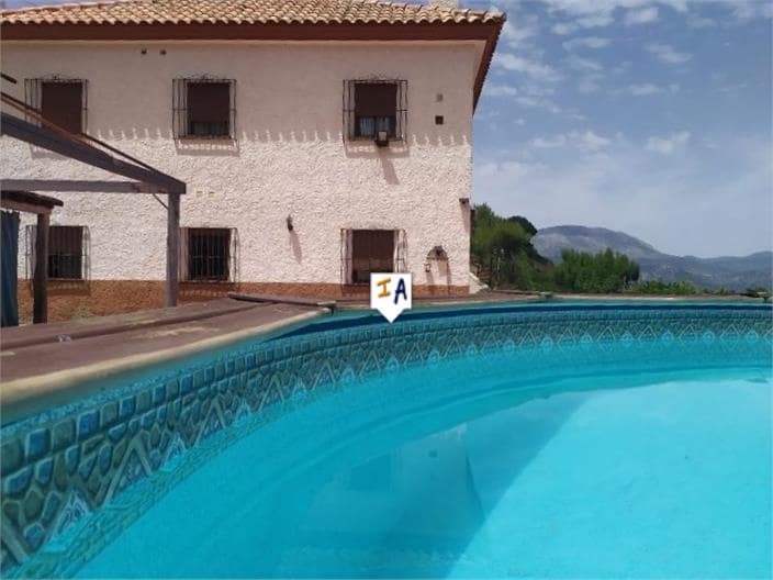 6 bedroom Finca/Country House for sale in Colmenar with pool garage - € 429,900 (Ref: 5475499)