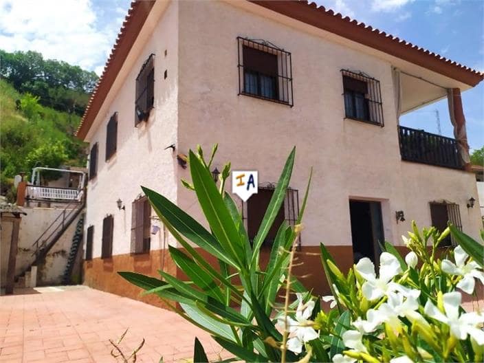 6 bedroom Finca/Country House for sale in Colmenar with pool garage - € 429,900 (Ref: 5475499)