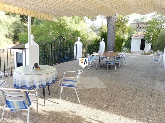 9 soveværelse Villa til salg i Priego de Córdoba med swimmingpool garage - € 255.000 (Ref: 5498451)