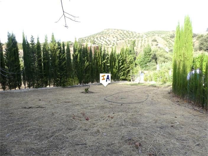 9 soverom Villa til salgs i Priego de Cordoba med svømmebasseng garasje - € 255 000 (Ref: 5498451)