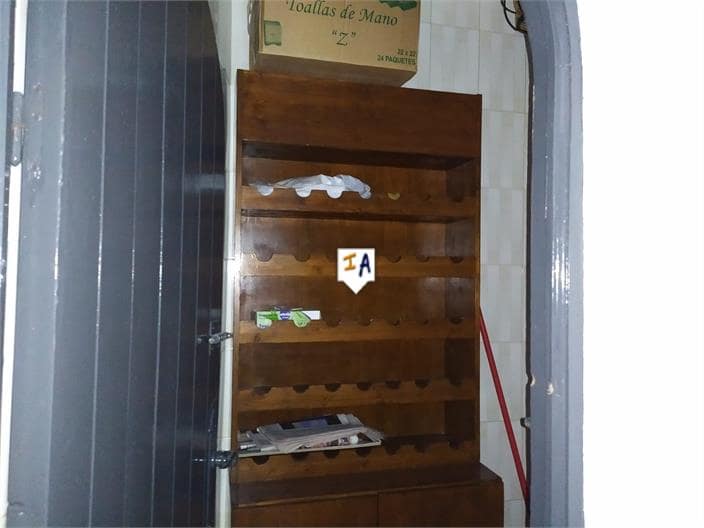 Kommersiell til salgs i Loja med garasje - € 181 500 (Ref: 5503553)