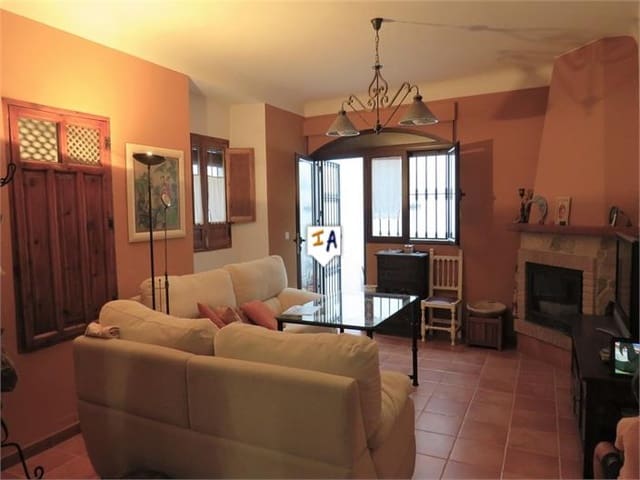 3 bedroom Townhouse for sale in Pegalajar - € 105,000 (Ref: 5548727)
