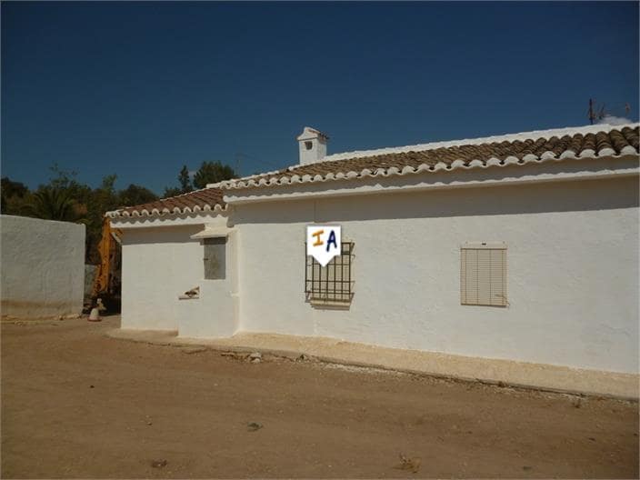 4 soveværelse Finca/Landehus til salg i Antequera med garage - € 269.900 (Ref: 5553992)