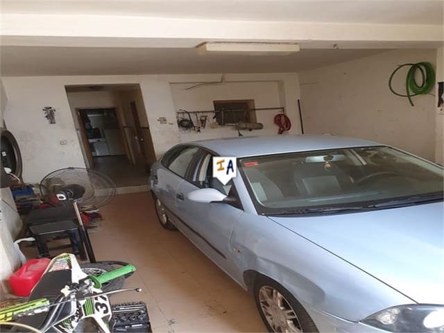 4 soverom Hus til salgs i Rute med garasje - € 74 900 (Ref: 5563096)