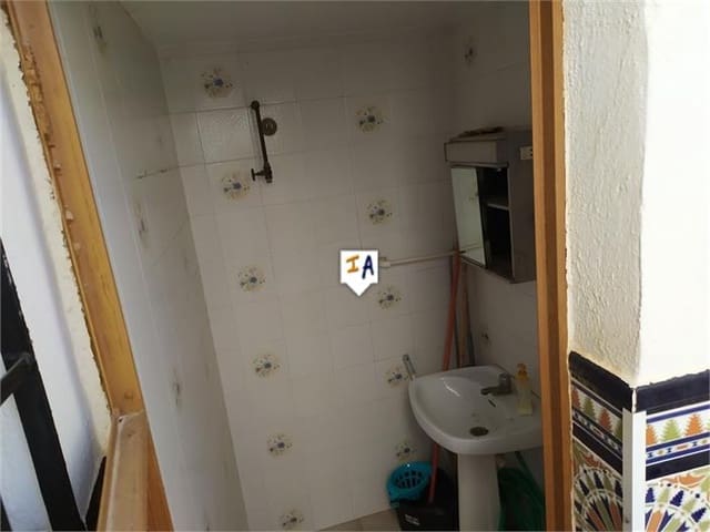 4 soverom Hus til salgs i Rute med garasje - € 74 900 (Ref: 5563096)