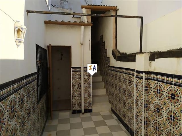 4 soverom Hus til salgs i Rute med garasje - € 74 900 (Ref: 5563096)