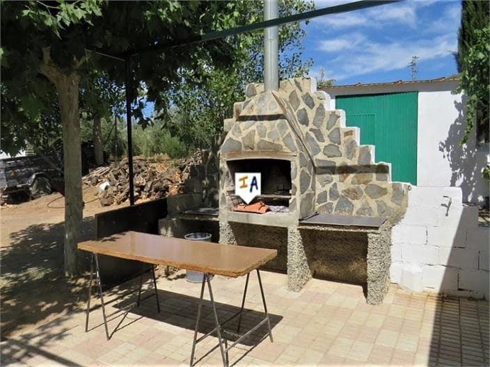 4 soveværelse Villa til salg i Alcaudete med swimmingpool garage - € 270.000 (Ref: 5576828)