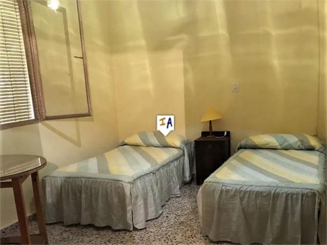 3 slaapkamer Finca/Landhuis te koop in Los Villares met garage - € 99.000 (Ref: 5640539)