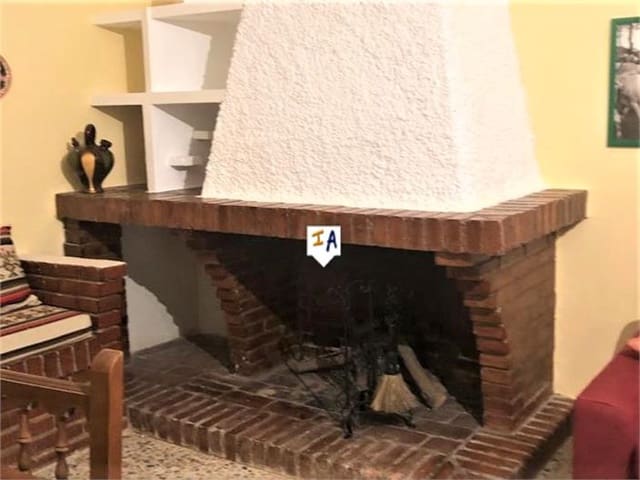 3 slaapkamer Finca/Landhuis te koop in Los Villares met garage - € 99.000 (Ref: 5640539)