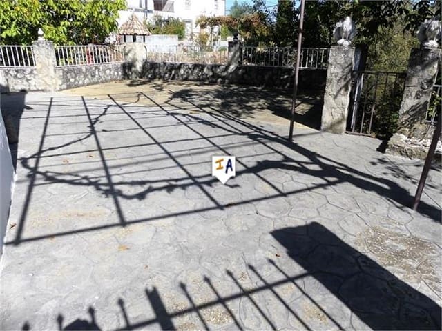 5 soveværelse Byhus til salg i Almedinilla med garage - € 102.000 (Ref: 5648124)