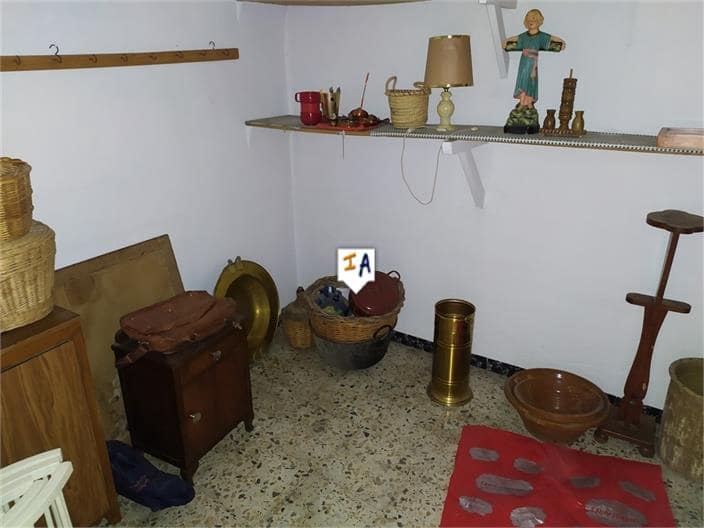 3 soverom Hus til salgs i Iznajar med garasje - € 69 000 (Ref: 5694797)