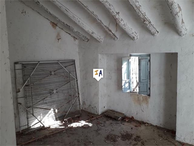 5 soveværelse Finca/Landehus til salg i Martos med garage - € 65.000 (Ref: 5851681)