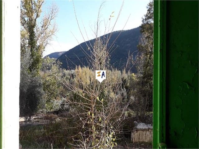 5 soveværelse Finca/Landehus til salg i Martos med garage - € 65.000 (Ref: 5851681)