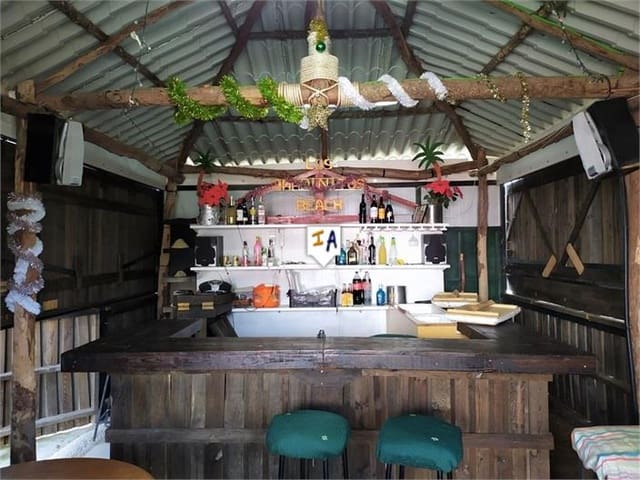 2 soveværelse Villa til salg i Lora del Río med swimmingpool garage - € 440.000 (Ref: 5860312)