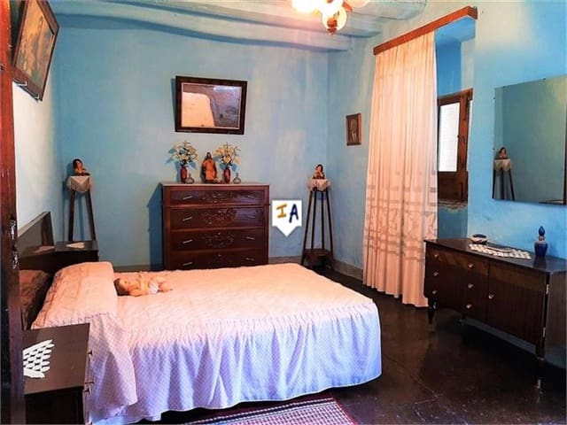 4 soveværelse Byhus til salg i Castillo de Locubín - € 30.000 (Ref: 5923776)