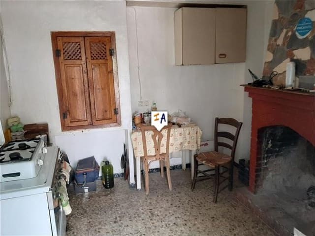 4 soverom Hus til salgs i Carcabuey med garasje - € 39 500 (Ref: 6075641)