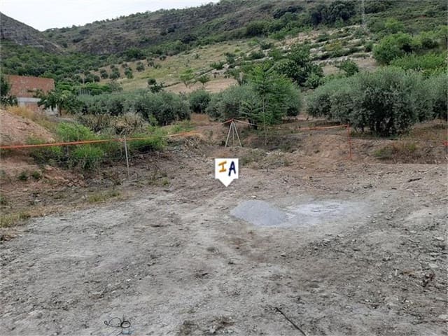 Building Plot for sale in Castillo de Locubín - € 32,000 (Ref: 6100395)