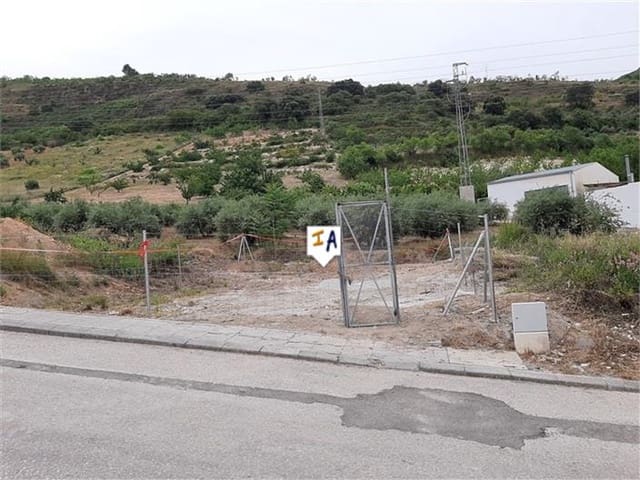 Building Plot for sale in Castillo de Locubín - € 32,000 (Ref: 6100395)