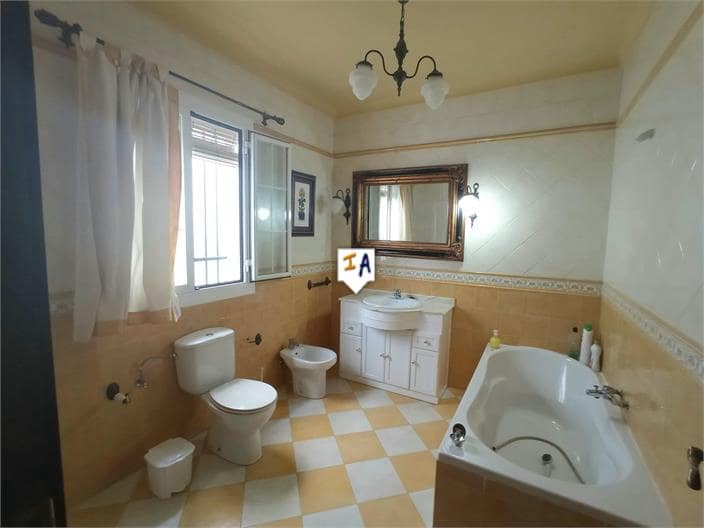 4 soveværelse Byhus til salg i El Rubio - € 134.995 (Ref: 6228952)