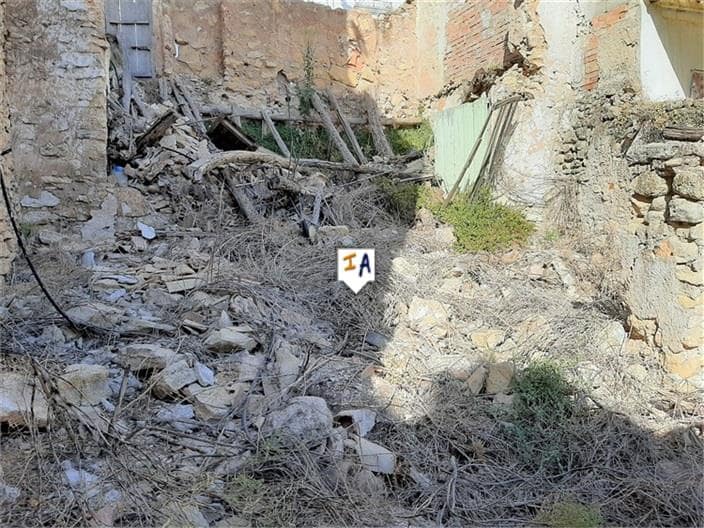 3 soverom Hus til salgs i Castillo de Locubin - € 56 000 (Ref: 6247610)