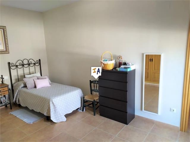 5 soveværelse Villa til salg i La Carlota med swimmingpool garage - € 467.000 (Ref: 6288395)