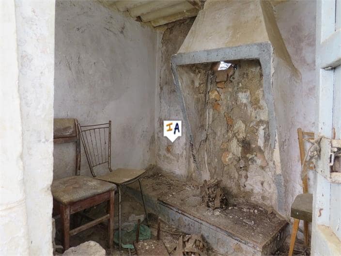 2 slaapkamer Huis te koop in Fuensanta de Martos - € 10.000 (Ref: 6292997)