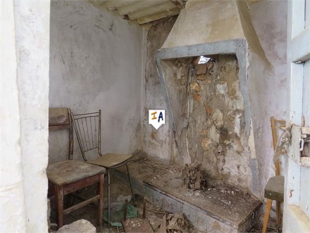 2 slaapkamer Huis te koop in Fuensanta de Martos - € 10.000 (Ref: 6292997)