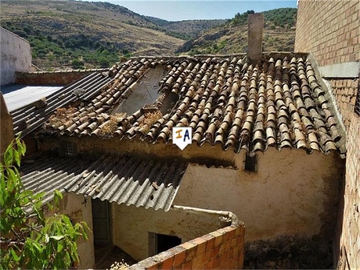 2 slaapkamer Huis te koop in Fuensanta de Martos - € 10.000 (Ref: 6292997)