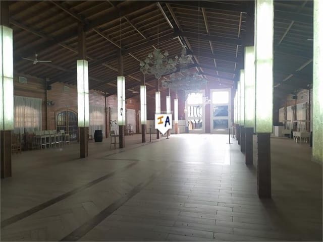 2 bedroom Commercial for sale in Herrera with garage - € 1,000,000 (Ref: 6343516)