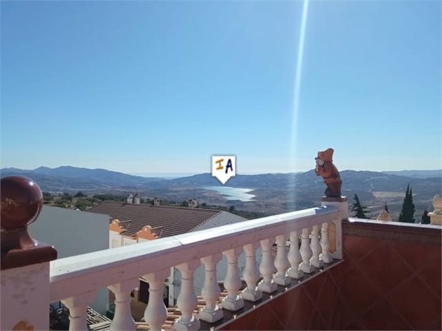 6 soveværelse Byhus til salg i Periana med garage - € 380.000 (Ref: 6440279)