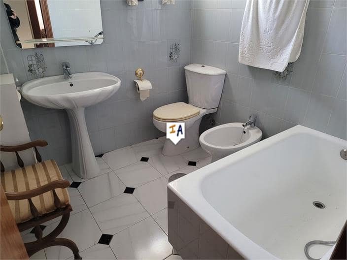 3 soveværelse Byhus til salg i Pruna med garage - € 99.000 (Ref: 6466805)