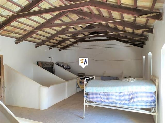 6 soverom Hus til salgs i Monturque - € 84 000 (Ref: 6479300)