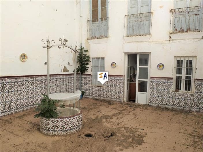 6 bedroom Townhouse for sale in Monturque - € 84,000 (Ref: 6479300)
