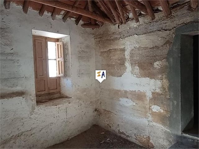 4 soveværelse Byhus til salg i Tiena, Moclín - € 28.000 (Ref: 6564076)