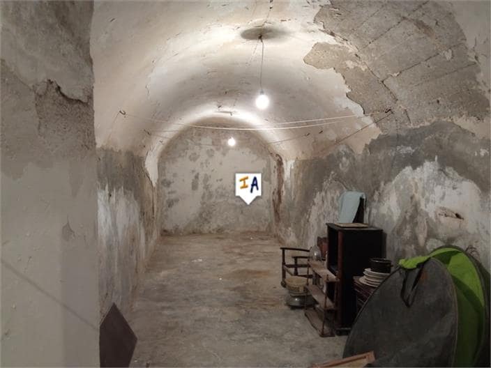 9 soveværelse Byhus til salg i Moraleda de Zafayona med garage - € 175.000 (Ref: 6639551)