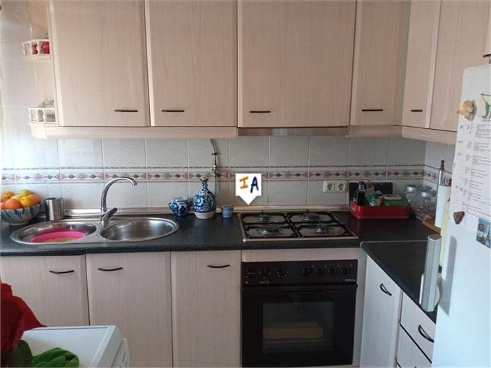 9 soveværelse Byhus til salg i Moraleda de Zafayona med garage - € 175.000 (Ref: 6639551)