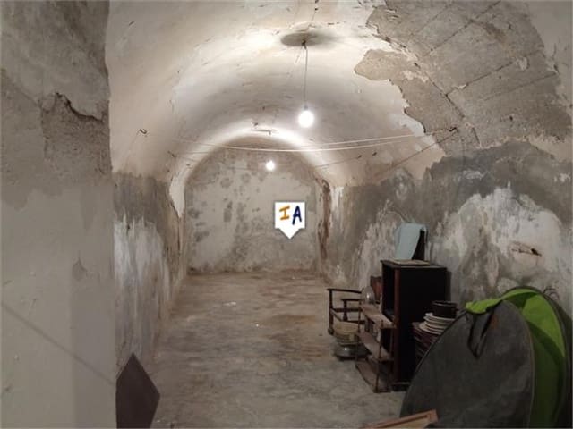 9 soveværelse Byhus til salg i Moraleda de Zafayona med garage - € 175.000 (Ref: 6639551)