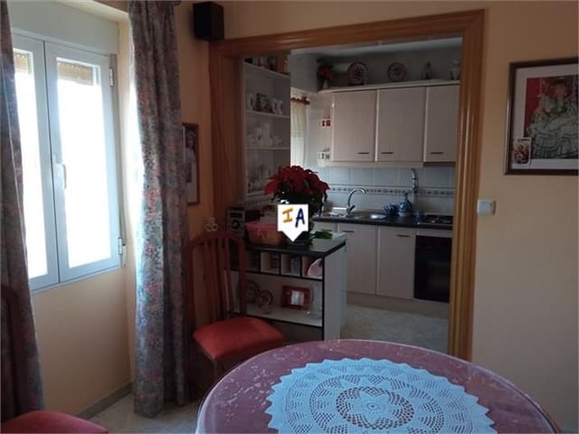 9 soveværelse Byhus til salg i Moraleda de Zafayona med garage - € 175.000 (Ref: 6639551)