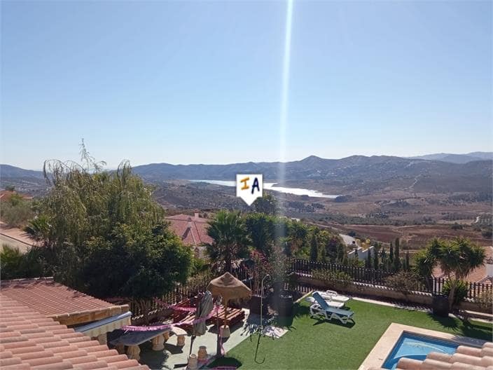 4 soverom Villa til salgs i Periana med svømmebasseng garasje - € 870 000 (Ref: 6654792)