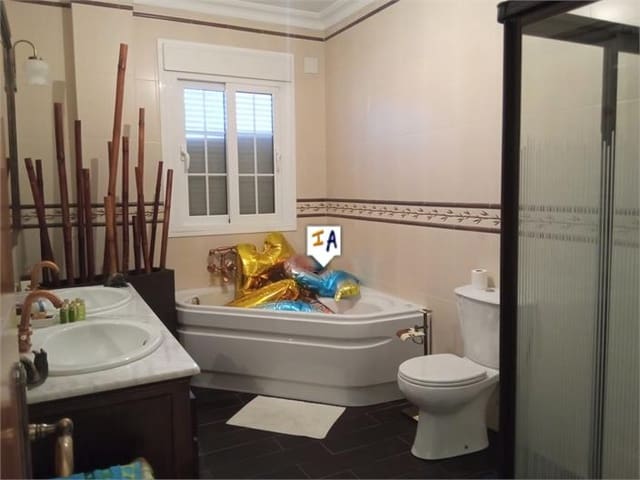 4 soverom Villa til salgs i Periana med svømmebasseng garasje - € 870 000 (Ref: 6654792)