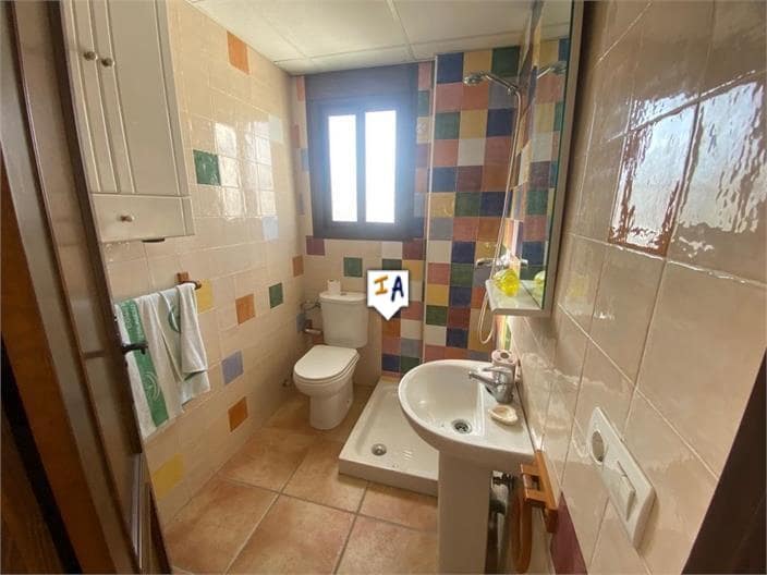 4 soveværelse Byhus til salg i Comares med garage - € 240.000 (Ref: 6673640)