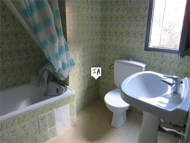 4 slaapkamer Finca/Landhuis te koop in Fuensanta de Martos met garage - € 43.000 (Ref: 6676456)