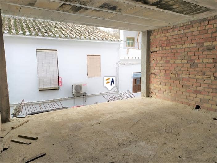 Dom na sprzedaż w Iznajar z garażem - 119 900 € (Ref: 6703648)