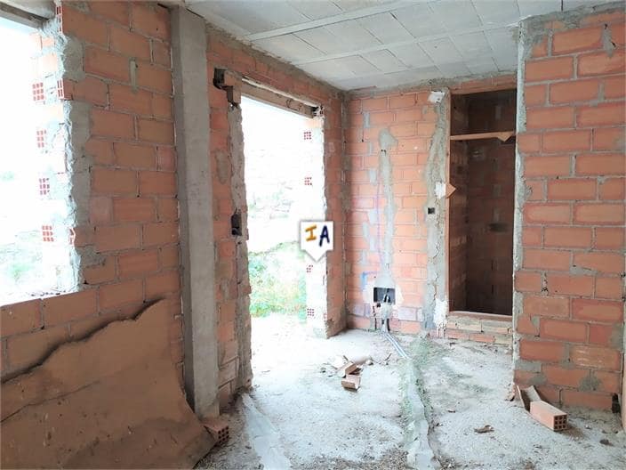 Dom na sprzedaż w Iznajar z garażem - 119 900 € (Ref: 6703648)