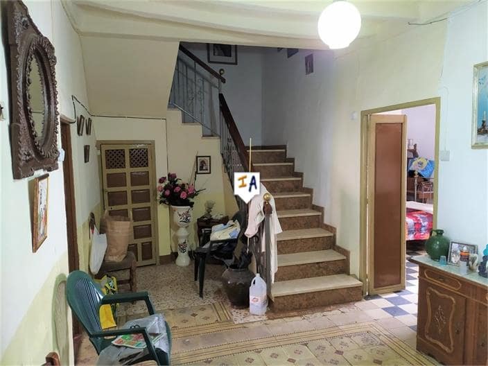 4 slaapkamer Huis te koop in Iznajar - € 185.000 (Ref: 6722494)