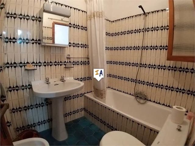 5 soverom Hus til salgs i Cuevas Bajas med garasje - € 122 900 (Ref: 6732183)