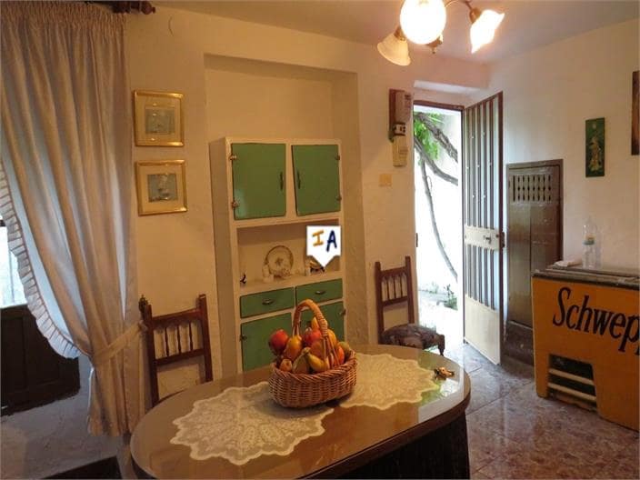 3 soveværelse Finca/Landehus til salg i Fuensanta de Martos med swimmingpool garage - € 90.000 (Ref: 6884683)