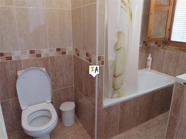 3 slaapkamer Finca/Landhuis te koop in Fuensanta de Martos - € 36.000 (Ref: 6893274)