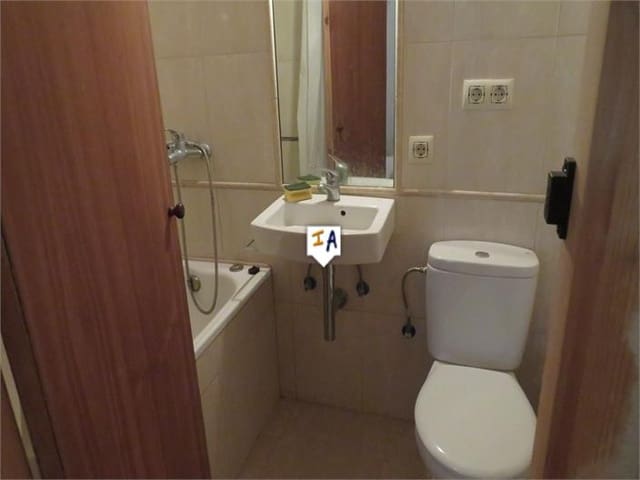 3 slaapkamer Finca/Landhuis te koop in Fuensanta de Martos - € 36.000 (Ref: 6893274)